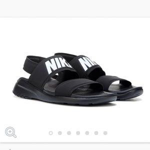 Brand New Women's Nike Tanjun Sandal